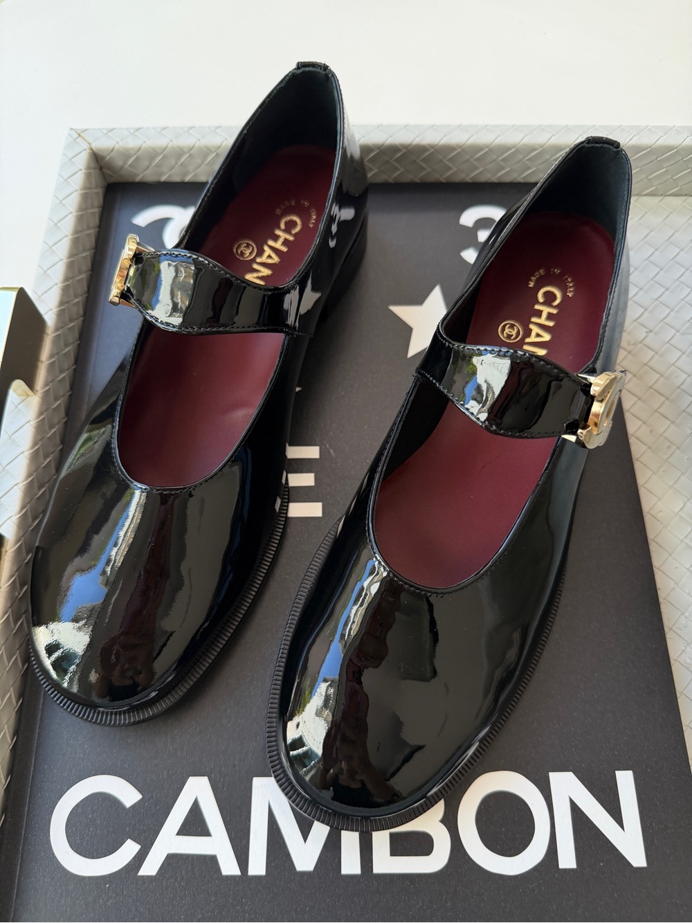 CHANEL 26B BLACK PATENT LEATHER MARYJANES GOLD CC LOGO ADJUSTABLE LOCK FLATS 38C - Picture 6 of 17